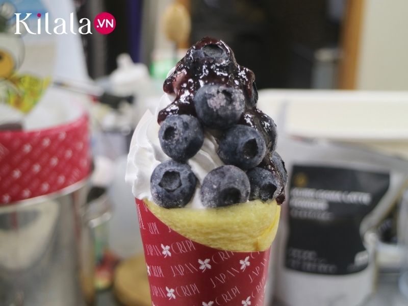 bánh crepe việt quất